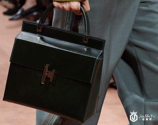 回收二手名包价格多少合适，一般几折回收价格算高？