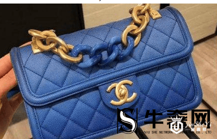 香奈儿新款包包回收保值吗？二手包包回收值多少钱？