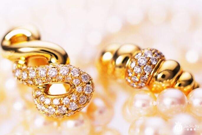 钻石项链买了能退吗？钻石项链什么情况可以退？