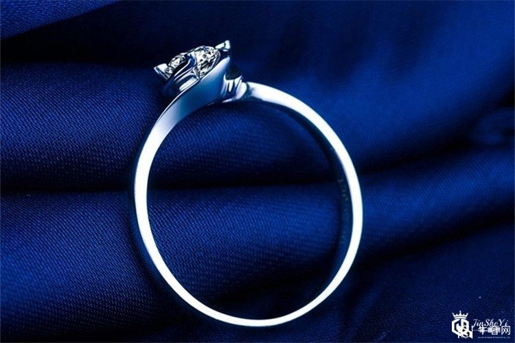 结婚前买什么牌子的钻戒好，什么品牌钻戒回收划算?