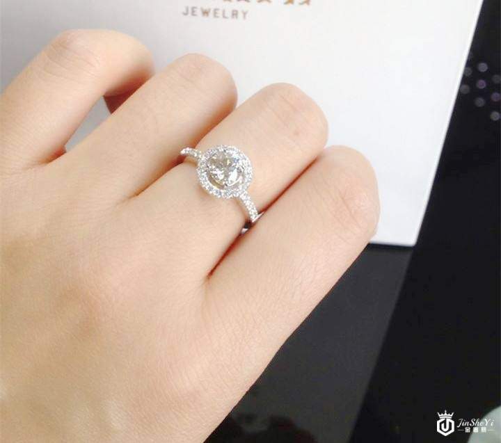 钻石一般多少钱？钻石证书应该怎么选择呢？