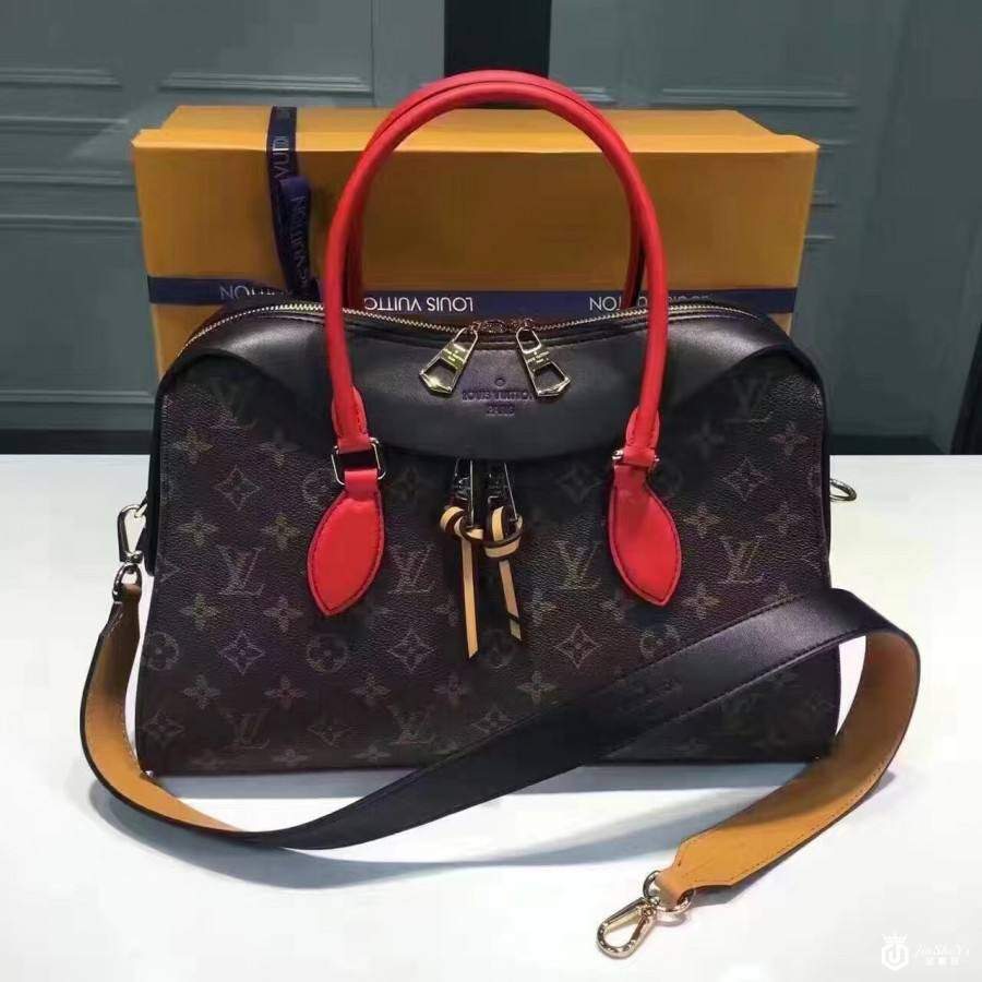 一万多的包包回收店什么价格?