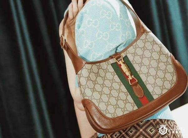 二手包包怎么回收，古驰奢侈品值得买吗？