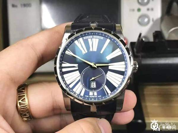 现在手机的功能是相当全面的，手表可以做，手
