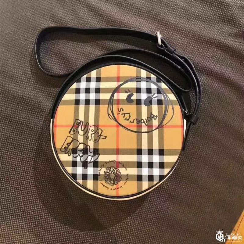 巴宝莉圆饼包回收性价比怎么样?