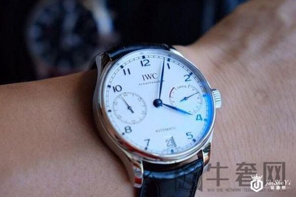万国手表可以回收多少钱_哪里可以回收万国手表？