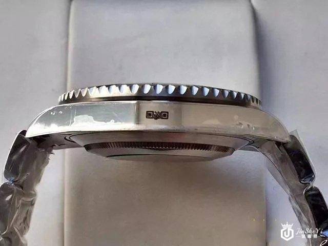 劳力士绿水鬼究竟是一块怎么样的手表，为啥那么火？