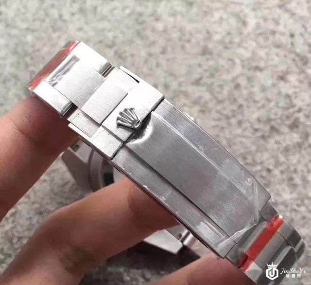 劳力士绿水鬼究竟是一块怎么样的手表，为啥那么火？