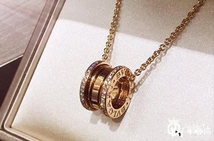 宝格丽玫瑰金弹簧项链回收值钱吗?