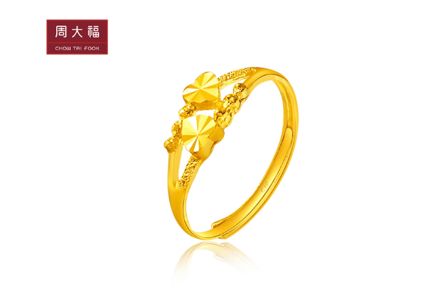 周大福18k黄金戒指的戒托会变色吗？