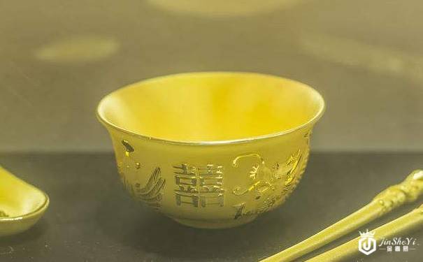 金碗可以回收吗，给别人送金碗好不好？