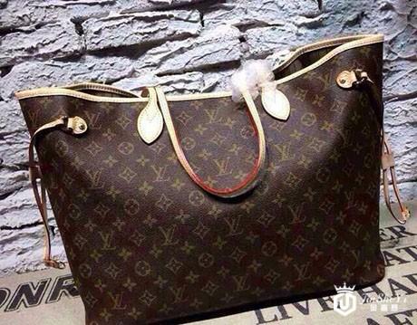 深圳正版lv女包多少钱，怎么鉴别真假？