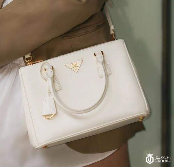 普拉达哪里回收价格高？Prada Galleria