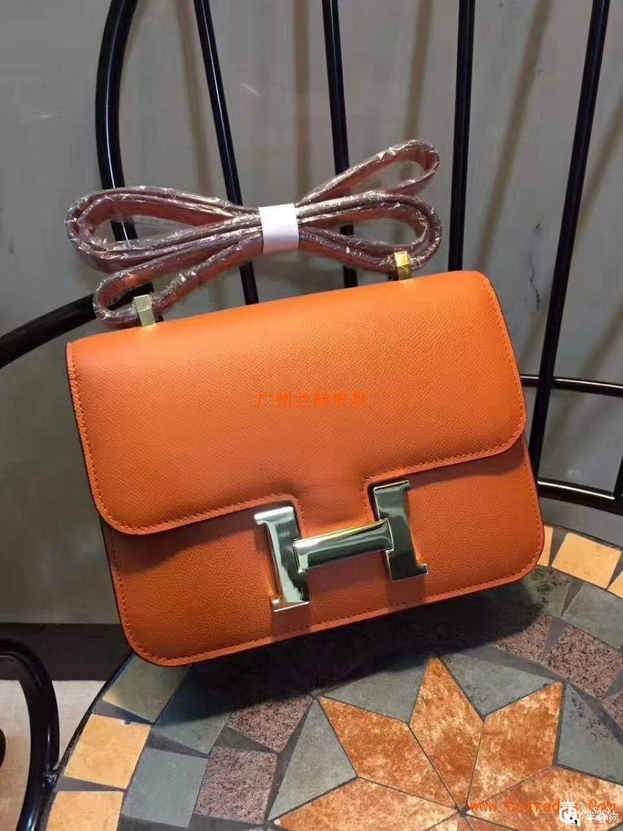 秋冬季节的包包应当怎么选呢?