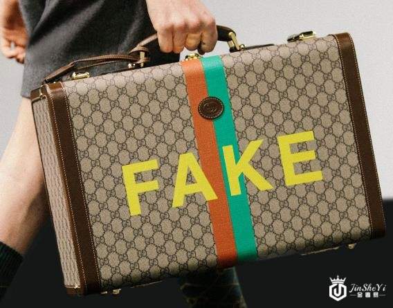 北京gucci包包哪里回收，Gucci fake印花包有多潮？