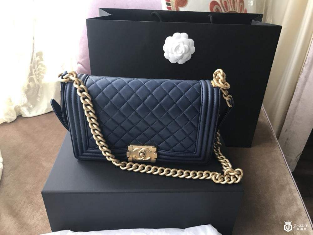 为什么现在二手奢侈品包包越来越受欢迎了呢？