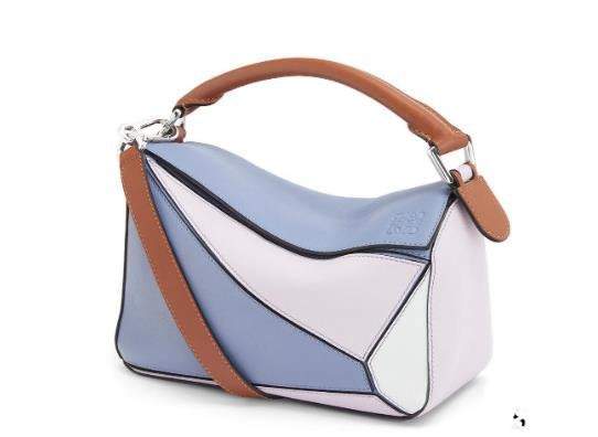 LOEWE包包回收几折，LOEWE节日限量包包怎么样？