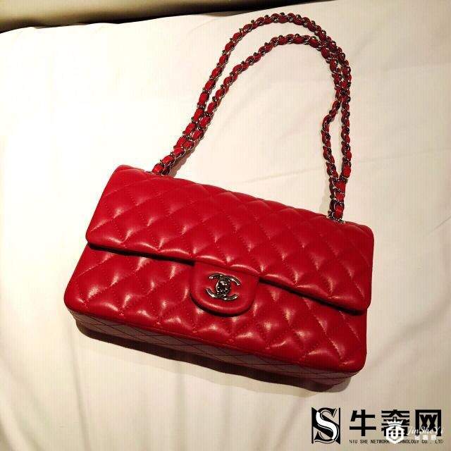 香奈儿菱格纹包包回收价格多少？名包回收哪里好？