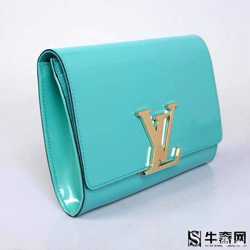 LV包包回收价格高低看材质吗？