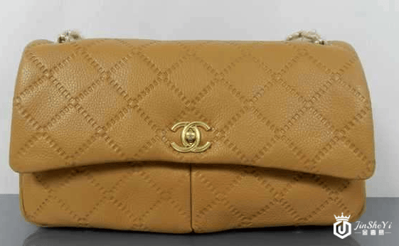 Chanel Classic Flap包包有哪些历史？香奈儿包包回收值钱吗？