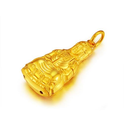 注意黄金项链的做工