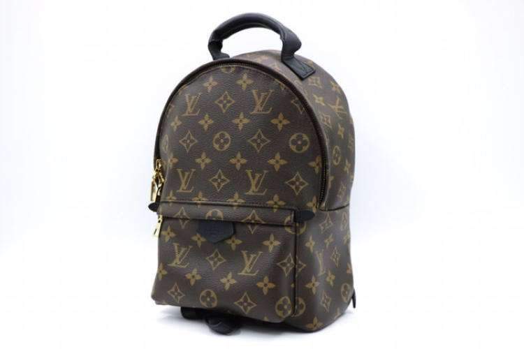 二手奢侈品包包回收LV迷你双肩包很受欢迎吗？