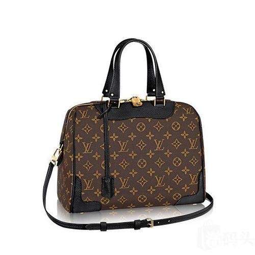 二手包包回收名贵奢侈品包包日常怎么保养？