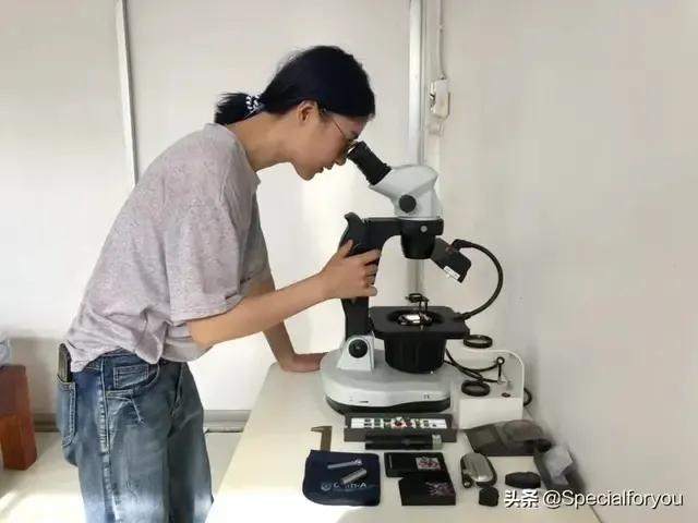 在金店买的钻戒证书不见了还能回收吗,老凤祥钻戒标签丢了还可以换吗