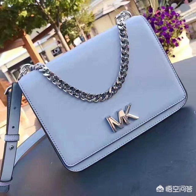 奢侈品包包频繁涨价带旺二手市场“奢侈品理财”靠谱吗？大幅贬值居多（2）