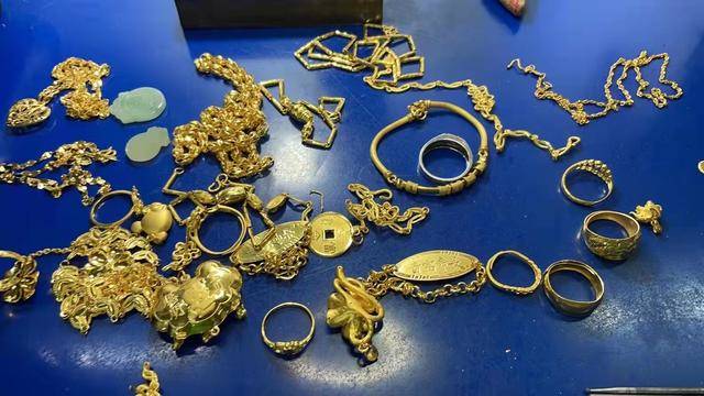 旧黄金是卖多少钱一克,黄金饰品以旧换新合算吗