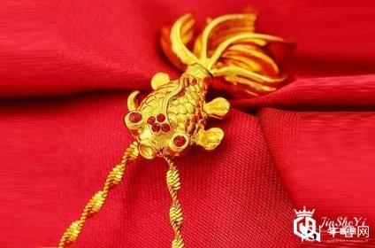 去年的黄金首饰回收价格高吗?