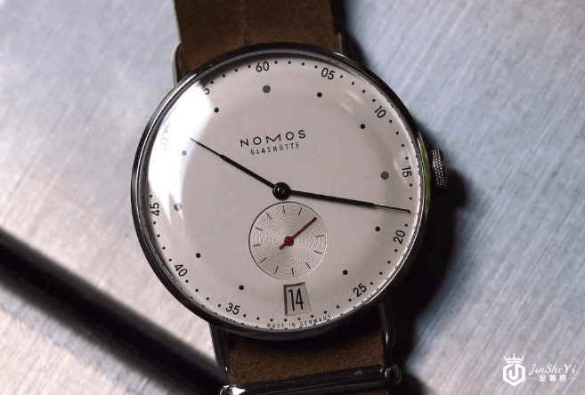 NOMOS手表属于什么档次？怎么样