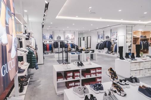 珍品网双线入驻苏宁易购，南京首家奢侈品店线上线下同价