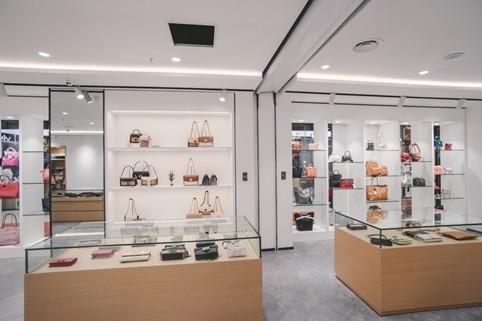 珍品网双线入驻苏宁易购，南京首家奢侈品店线上线下同价