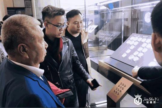天王表灵动之美惊艳巴塞尔国际钟表展！