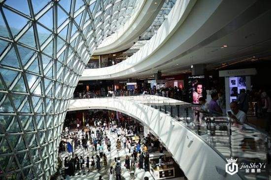 台媒：大陆奢侈品消费2024年将占据全球四成市场