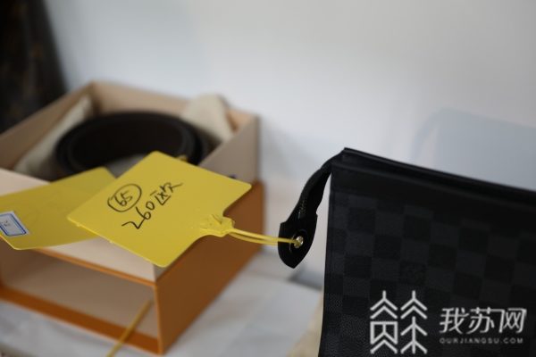 43万奢侈品首次公开对外拍卖 扬州海关喊你前来围观！