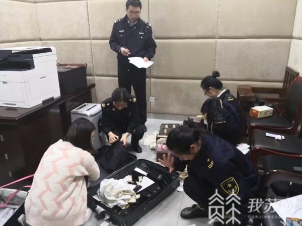 43万奢侈品首次公开对外拍卖 扬州海关喊你前来围观！