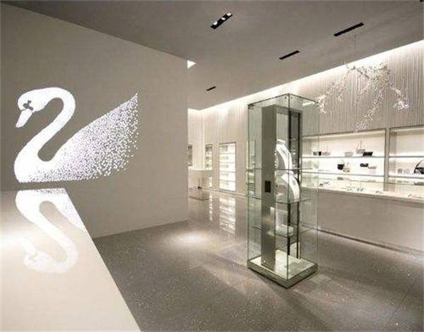 裁员6000人！知名奢侈品巨头“遇冷”，关掉全球3000家门店