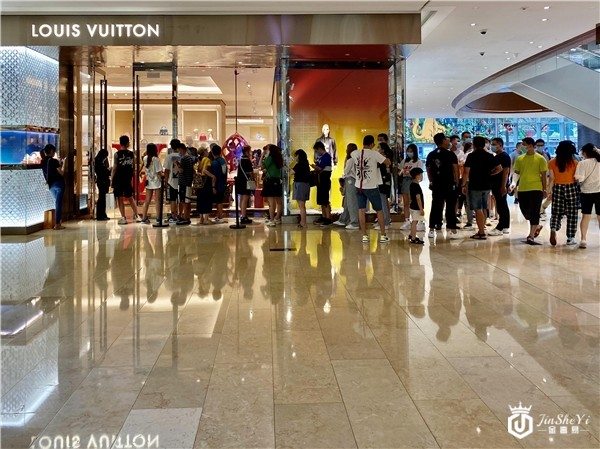 比官网价还低！考拉海购奢品火爆，升级反黄牛系统护航