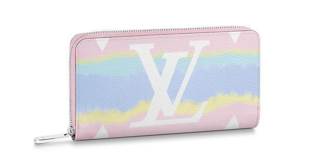 新增奢侈品鉴定品类：LV夏日限定「Escale」胶囊系列