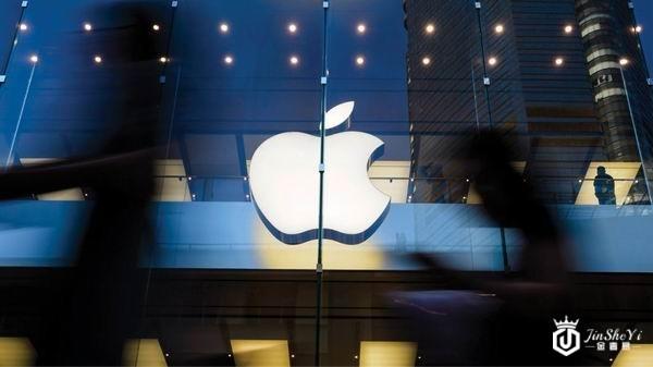 疫情下欧洲奢侈品业紧急刹车：劳力士停产 阿玛尼关店