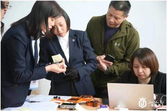 鉴定六起涉案奢侈品，中检中奢中心助力拱北海关打击走私