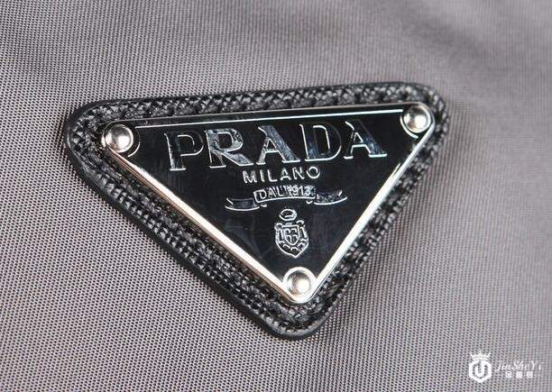 Prada真假辨别其实很简单