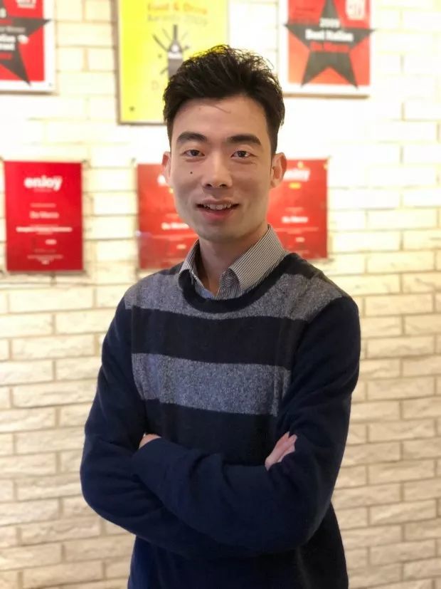 淘宝直播间卖二手奢侈品，月销一个亿