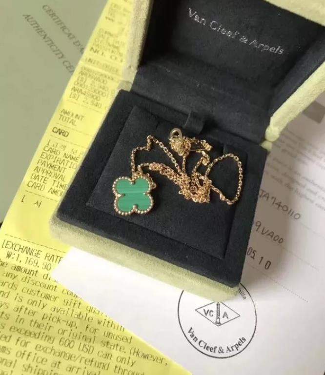 卡地亚和梵克雅宝的首饰哪个更值得买？