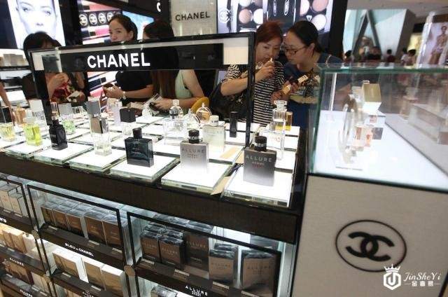 投资者看好个人奢侈品市场，珠宝腕表和家具成新增长引擎