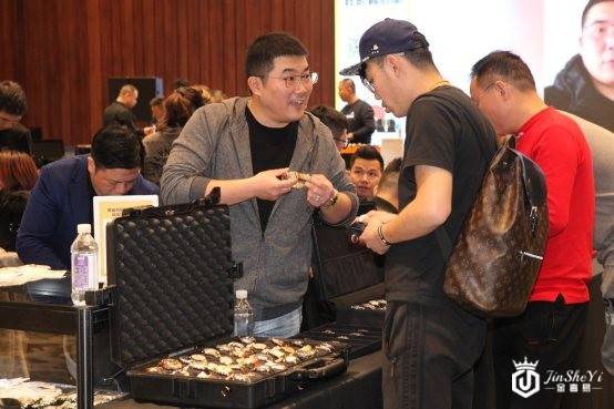 胖虎首届闲置*品新零售高峰论坛盛大举行 拥抱千亿级市场的“春天”