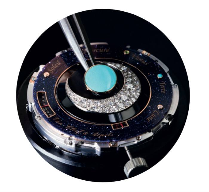 将星空落于腕间，梵克雅宝有的不止浪漫