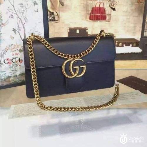 人生第一款奢侈品包，你会选择高调的LV，GCCCI？还是低调的它？